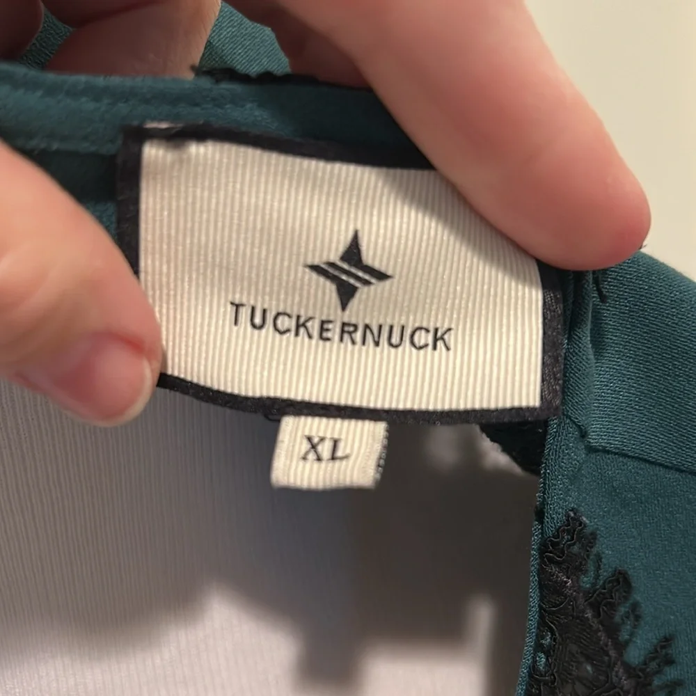 Tuckernuck Juniper Veil Lace Trim Women's Blouse - Picture 5 of 7